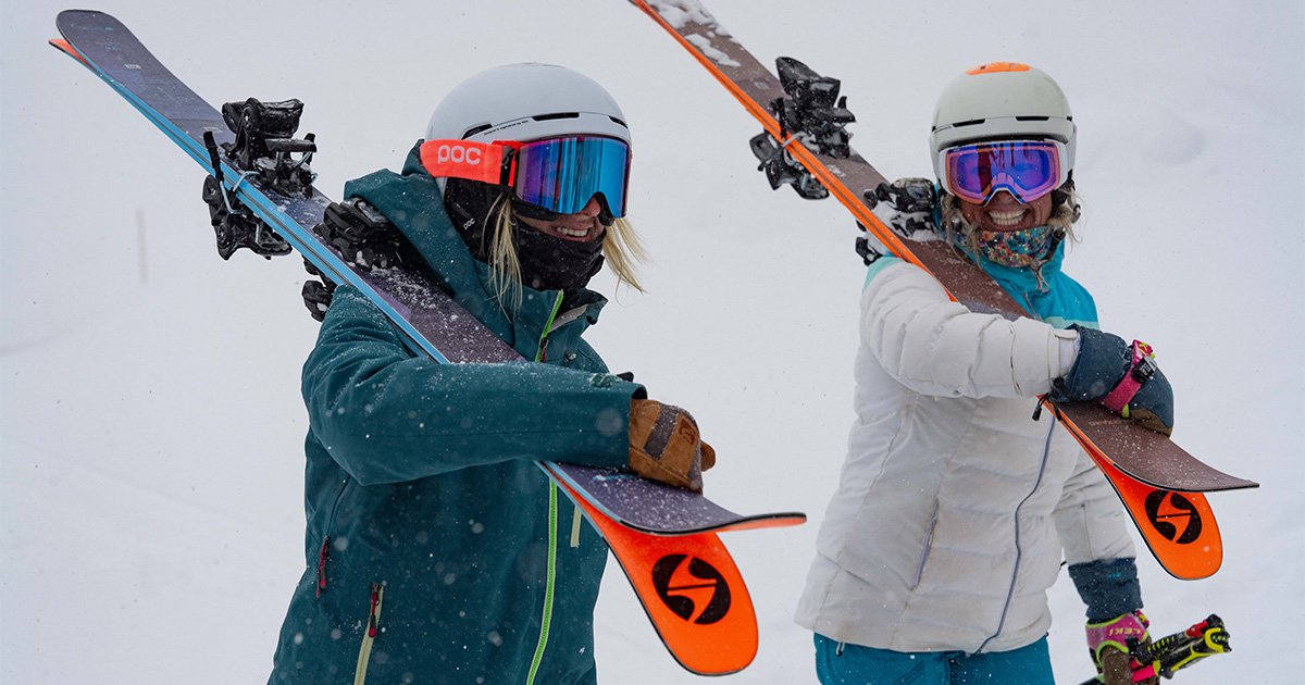 System vs. Flat Skis